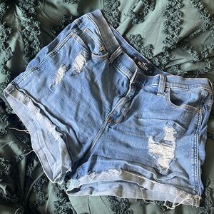 Hollister 13 w31 high rise short.